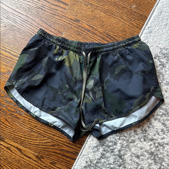Old Navy Go Dry Athletic Shorts Camo - Picture 1 of 5